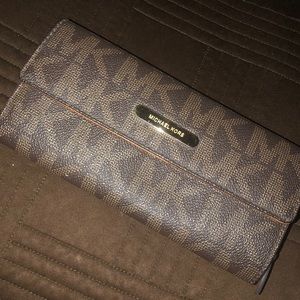 MK wallet